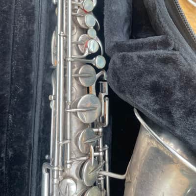 Buescher True Tone alto saxophone from 1927 - silver plated image 10