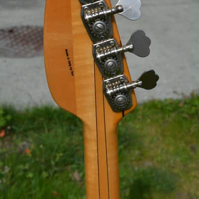 Vox Bill Wyman Teardrop 1967 3 Tone Sunburst image 5