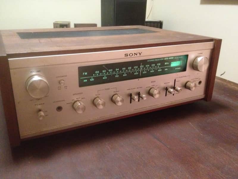 Sony STR-6050 Stereo Amp Receiver PHONO Wood Case + Lit Silver Panel EUC image 1