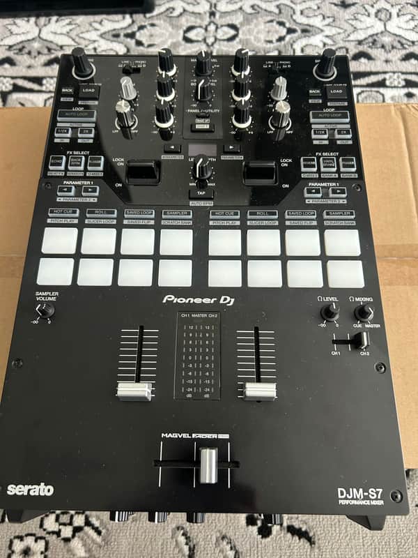 Pioneer DJM-S7 2-Channel Serato Digital Mixer 2021 - Present - Black image 1