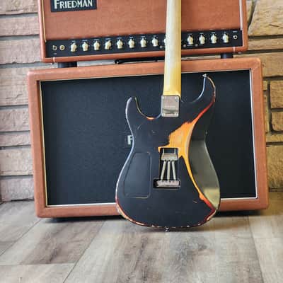 FRIEDMAN CUSTOM SHOP CALI 2023 - BLACK OVER 3 TONE SUN BURST image 3