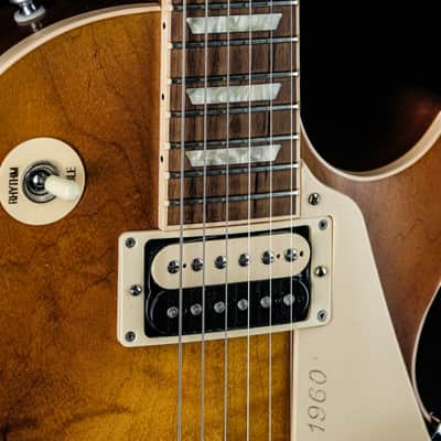 2011 Gibson Les Paul Traditional 1960 satin honey burst image 5