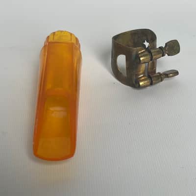 Vintage RARE Conn Comet #3 Alto Mouthpiece With Original Ligature 1950s - Translucent Amber (Orange) image 6