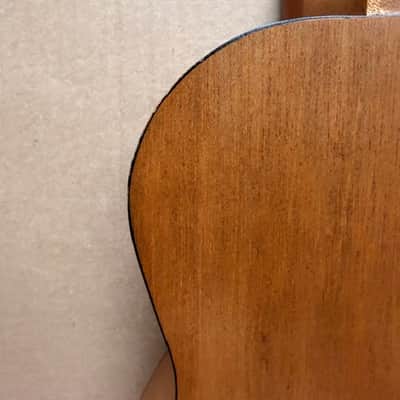 Yamaha GL1 Guitalele 6-String Guitar/Ukulele Hybrid - Natural/Spruce Top image 18