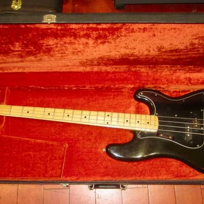 1976 Fender Precision Bass Black image 9