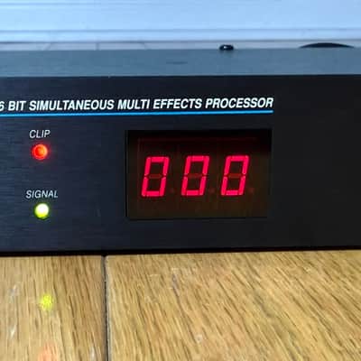 Alesis MidiVerb III Rack Mount Stereo Effects Processor w/ Factory Adapter, Very Good Condition image 3
