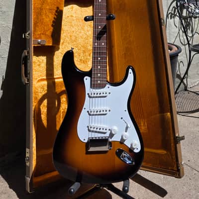 Fender American Vintage "Thin Skin" '59 Stratocaster 2007 - 2017 - 3-Color Sunburst image 4