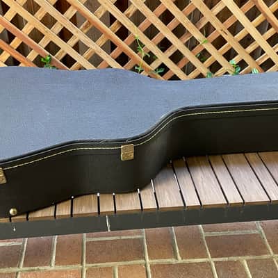 Hardshell Acoustic Guitar Case - Excellent Condition image 6