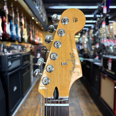 Fender Limited Edition Player II Stratocaster 3-Color Sunburst w/Tortoiseshell Pickguard image 7