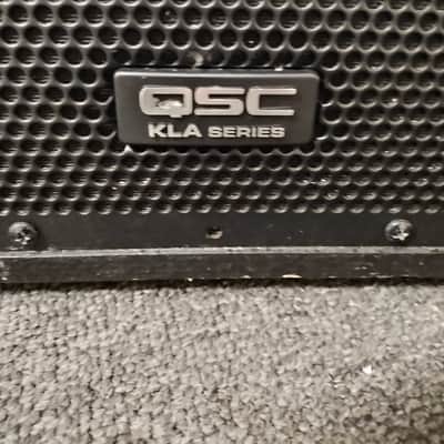 QSC KLA181 KLA Series 18" Powered Subwoofer Speaker 2010s - Black image 2