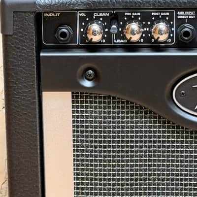 Peavey Rage 258 25-Watt 1x8" Guitar Combo Amp image 4