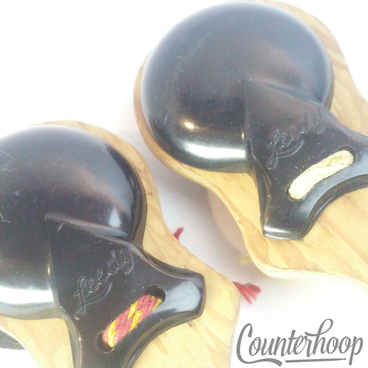 Leedy Castanets Set Bakelite Script Stamped Clappers + Wood Handle Vintage 40s — main photograph