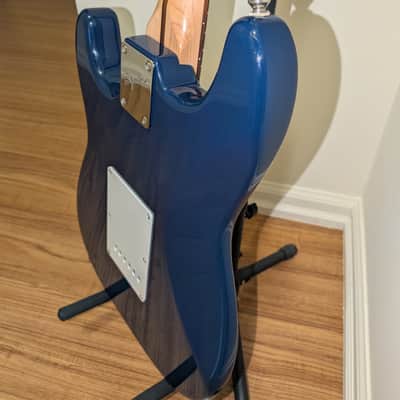 Squier Affinity Series Stratocaster with Rosewood Fretboard - Blue image 12