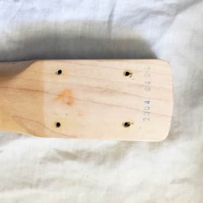 Squier Jazz Bass Fretless Neck 2004 Crafted in China image 8