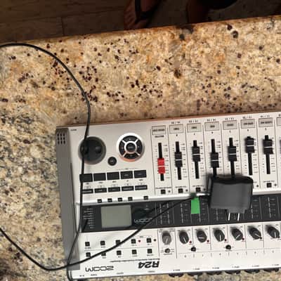 Zoom R24 USB Audio Interface / Digital Multitrack Recorder / Control Surface 2010s - Silver image 5