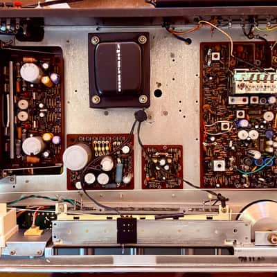 🎶✨ Marantz 2215B Vintage Stereo Receiver w/ Original Wood Case — Warm White LED, Cleaned/DeoxIT, Tested & Working image 9