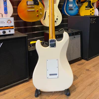 Fender JV Modified '60s Stratocaster 2022 - 2024 - Olympic White image 3