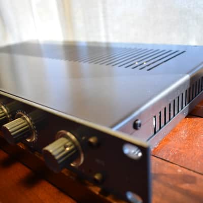 AML ez1073 Rackmount Mic Pre/Line + EQ image 5
