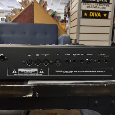 USED Korg i3 Interactive Music Workstation Arranger 61-Key Keyboard image 8