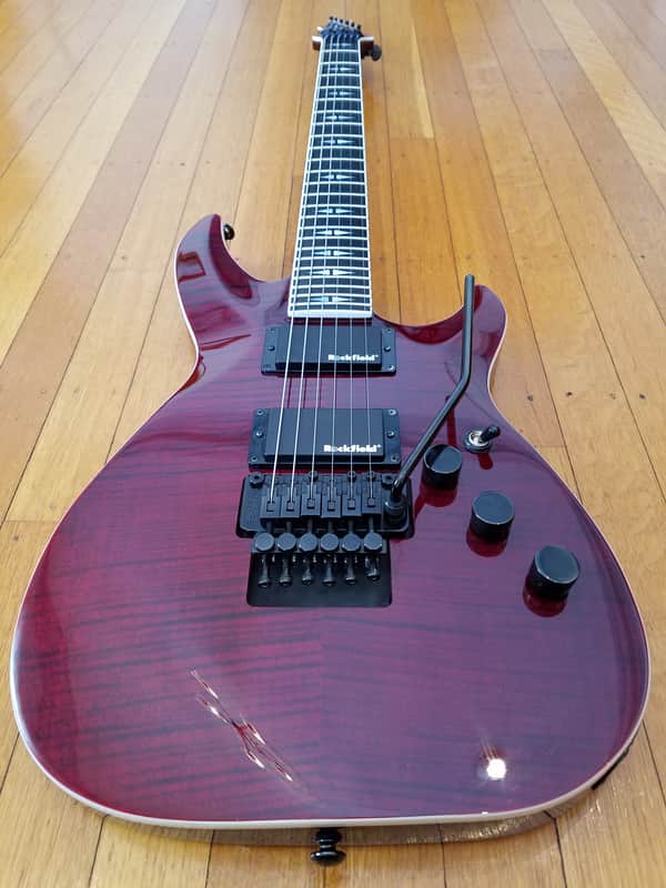 Michael Kelly Hex Deluxe Blood Red image 1