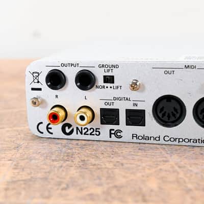Roland Edirol UA-25EX 2 x 2 USB Audio & MIDI Interface (NO POWER SUPPLY) CG01C1Z image 7