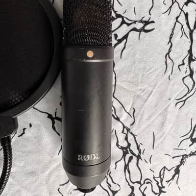 RODE NT1 Large Diaphragm Cardioid Condenser Microphone 2013 - 2022 - Black image 3