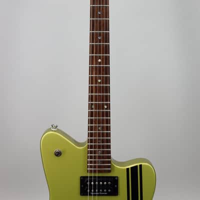 Used 2005 Fender Toronado GT HH Green w/ Racing Stripe image 3