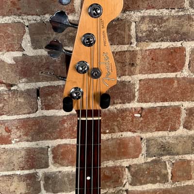 Fender Precision Bass Deluxe with Rosewood Fretboard 1995 Vintage Blonde image 5