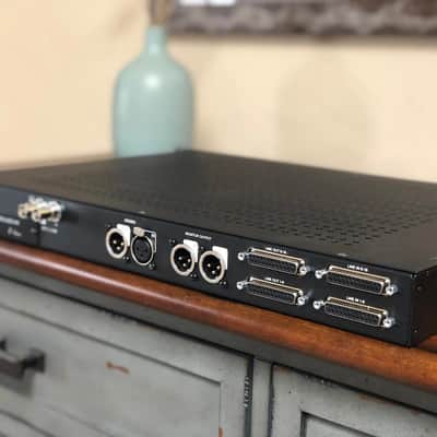 Universal Audio Apollo x16 Heritage Edition Thunderbolt 3 Audio Interface Black Lion Audio Mod 1/2 image 7