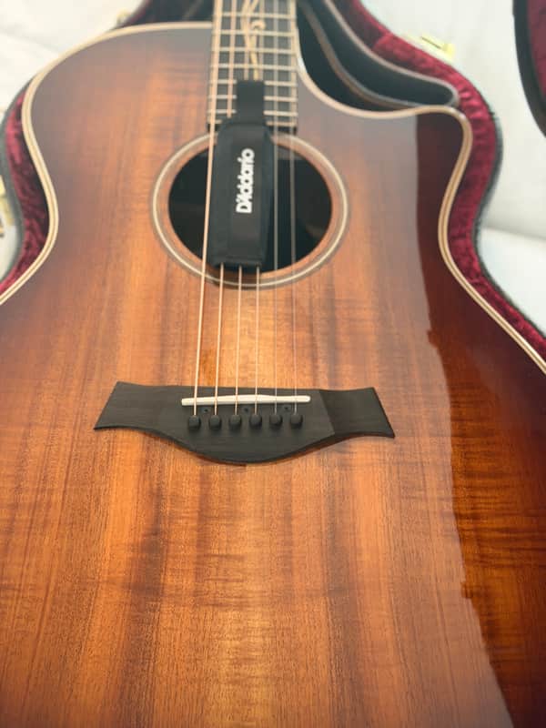 Taylor K24ce.  V-class bracing - Sunburst image 1