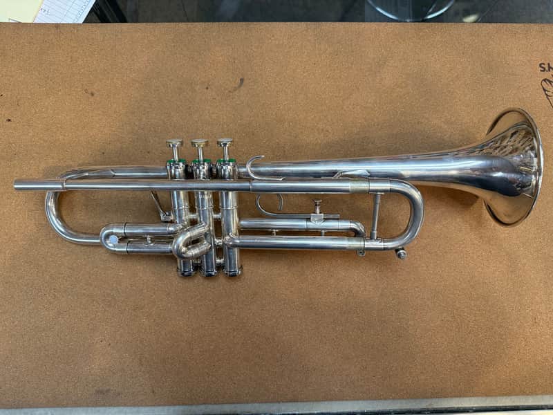 Getzen Capri Bb Trumpet 72-75 - Lacquer
