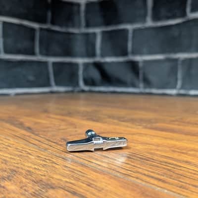Pearl Drum Key K050 – Chrome – Classic Pearl Tuning Key image 4