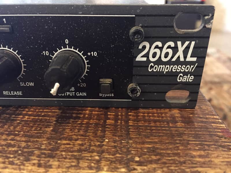 dbx 266XL Stereo Compressor / Limiter | Reverb Canada