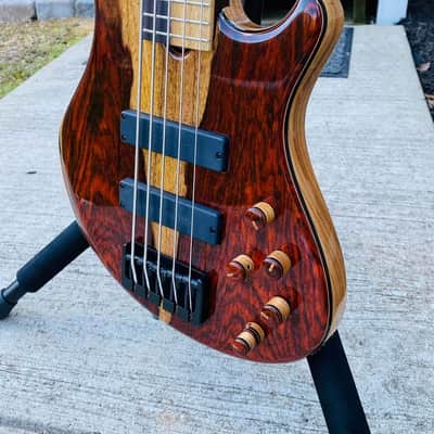2022 Roscoe SKB3005  Cocobolo sapwood loaded with every option image 7
