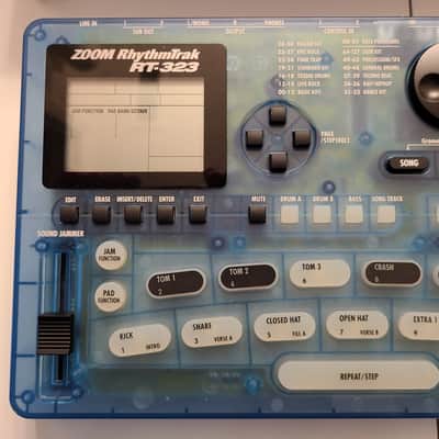 Cleaned Zoom RT-323 with fresh battery, USB Power Adapter, Box, and 32MB SmartMedia image 2
