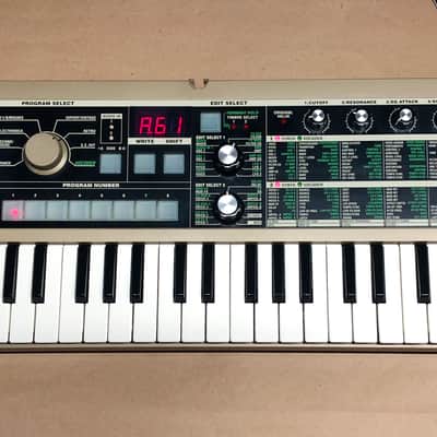 Korg MicroKORG - Synthesizer/Vocoder