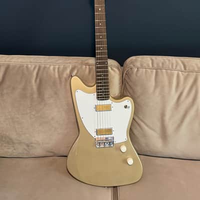 Harmony Silhouette with Rosewood Fretbaord (Sperzel upgraded tuners) image 2