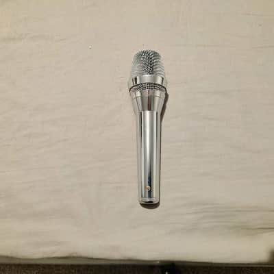 AKG D7S LTD Chrome/Silver dynamic vocal microphone image 3