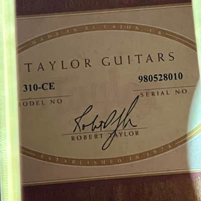 Taylor 310ce with Fishman Electronics 1998 - 2003 - Natural image 8