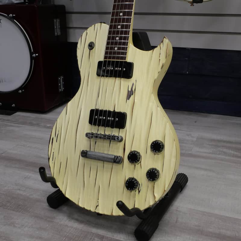Spear LP Relic White w/ Soft Case image 1