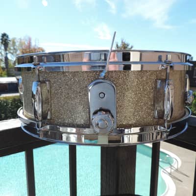 Vintage MIJ Tempro by Pearl 14 Inch Snare Drum 6 Lug 1960's Gold Sparkle image 2