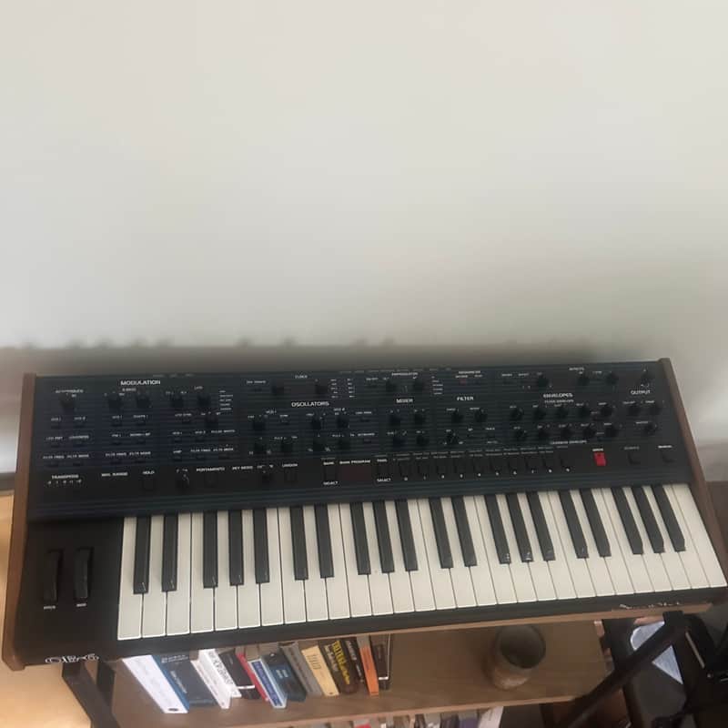 Dave Smith Instruments OB-6 49-Key 6-voice Polyphonic Synthesizer