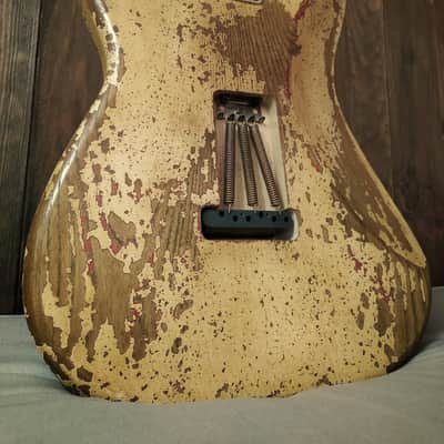 #202603 :: Baldman's Stratocaster set in Dirty Relic Olympic White over Metallic Wine Red : Vintage Aged image 14