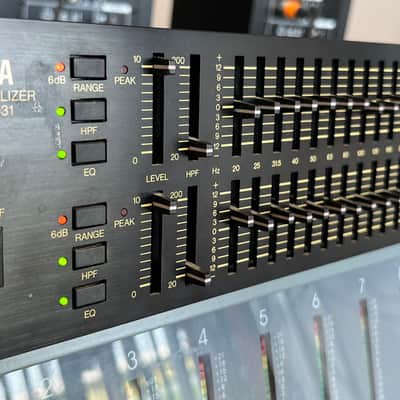 Yamaha Q2031 Dual-Channel Graphic Equalizer - Black image 2