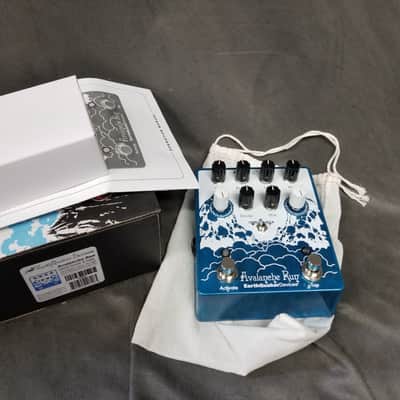 EarthQuaker Devices Avalanche Run Stereo Reverb & Delay with Tap Tempo V2 image 1