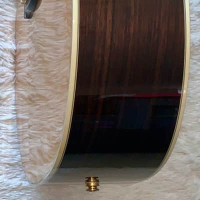 Guild f50r jumbo body acoustic   guitar made in   the USA original Hardshell case image 7