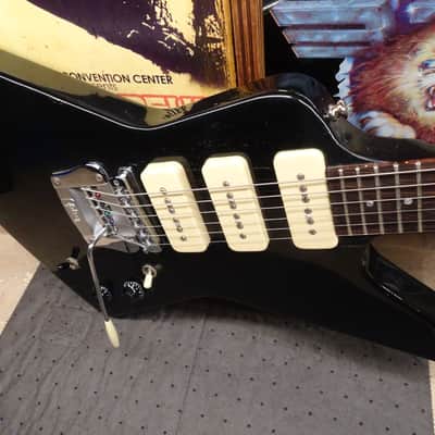 Gibson Explorer III 1984--RARE Stock Master Tune Vibrola-Ultra Cool Guitar- image 25