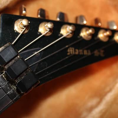 Manna Boutique ST Super Strat 90's Black image 21
