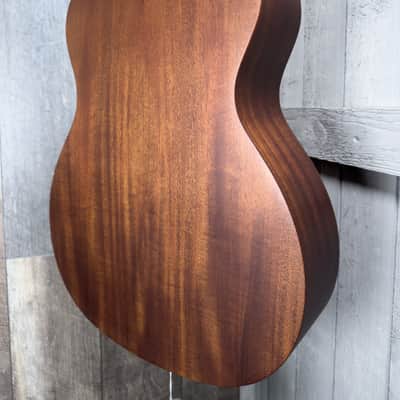 Larrivee Simple 6 OMB Orchestra Model Sunburst Acoustic Guitar image 9