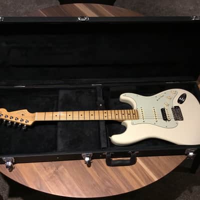 2015 Fender American PRO Standard Stratocaster HSS - Olympic White image 15